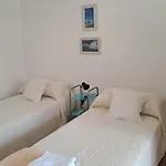 Departamentos Av. Uruguay - Salta