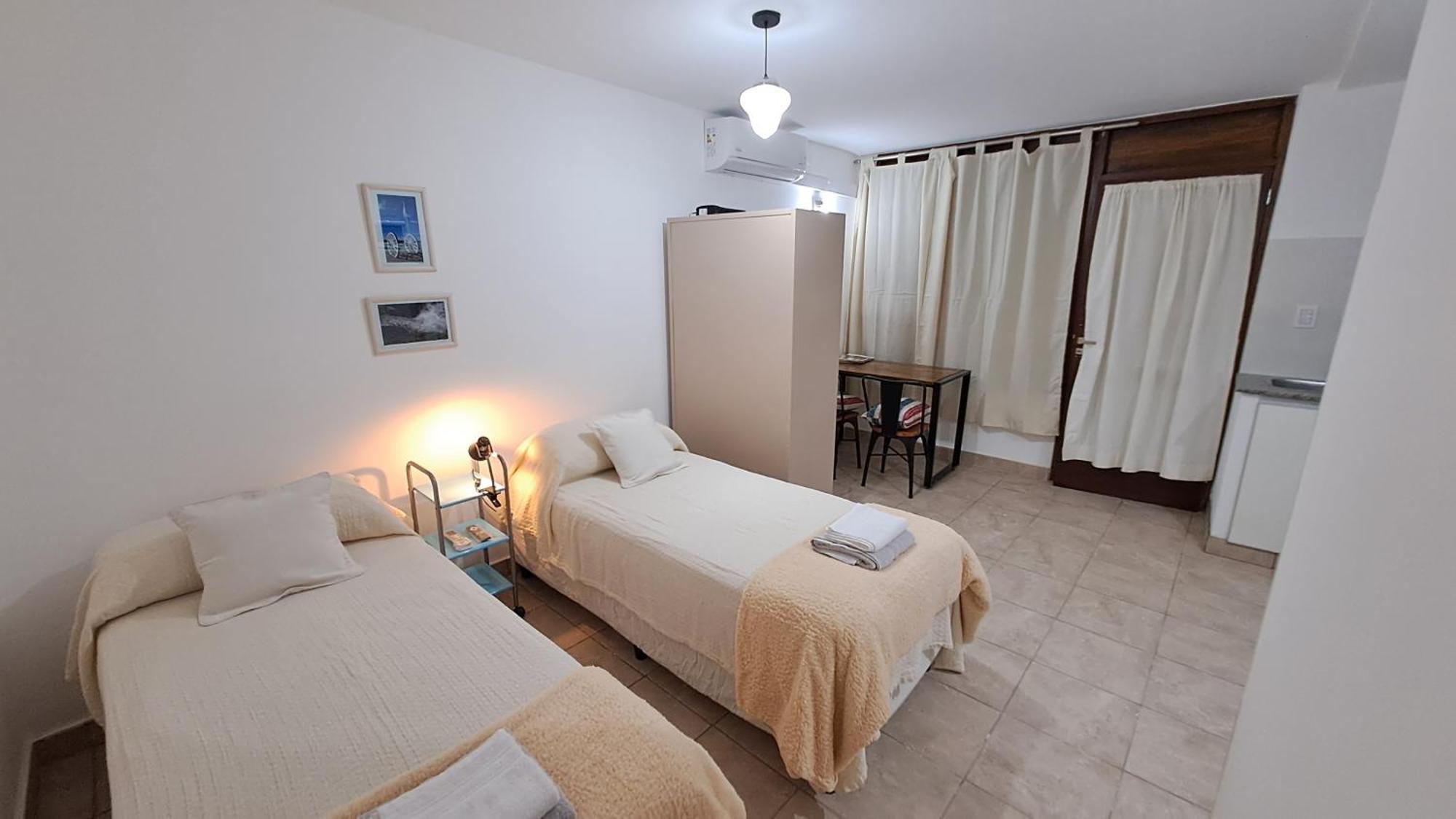 Departamentos Av. Uruguay - Apartamento *