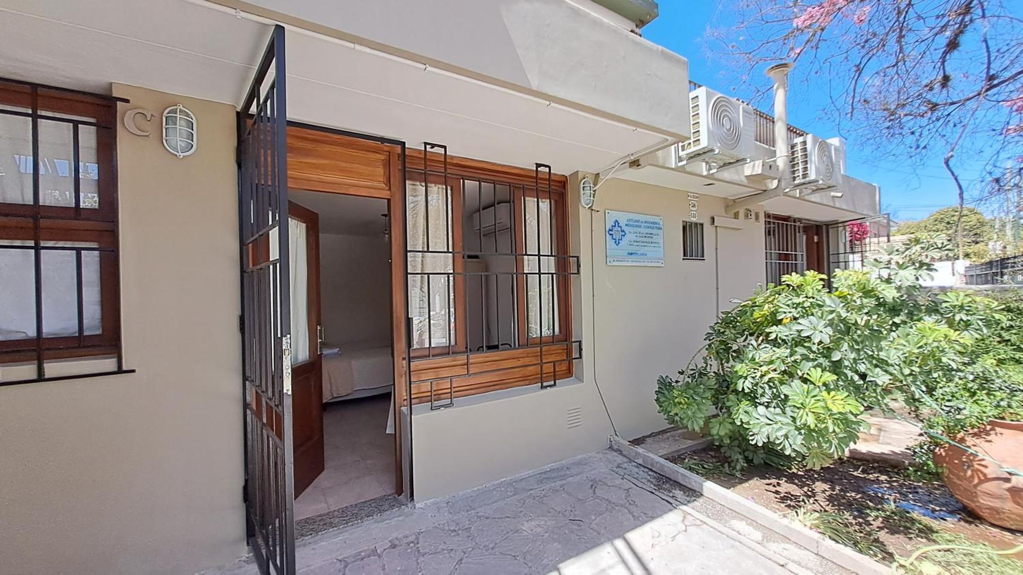Departamentos Av. Uruguay - Apartamento *