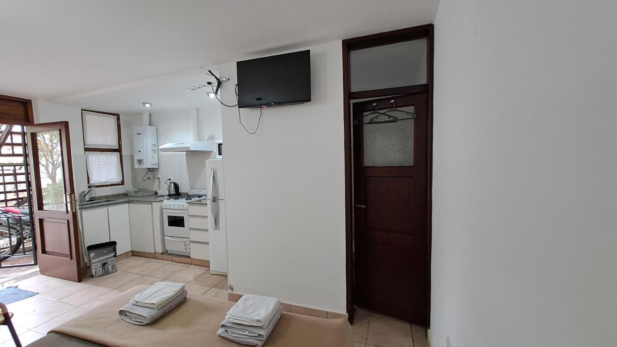 Departamentos Av. Uruguay - *