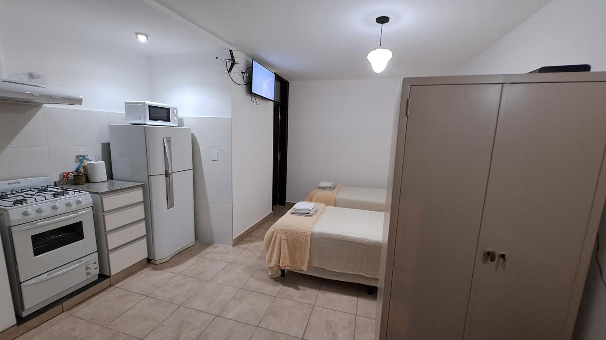 Departamentos Av. Uruguay - Apartamento *